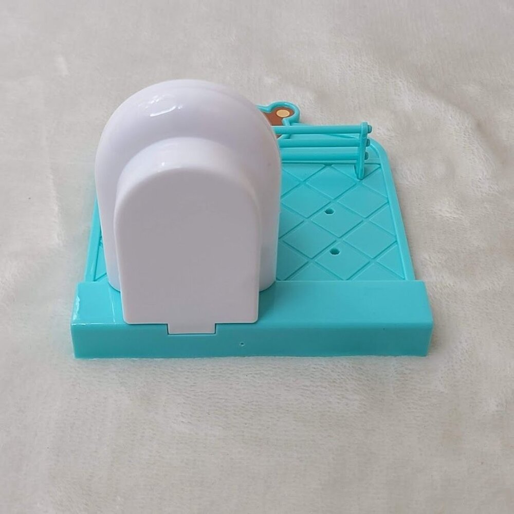 Pretty Dollhouse Luxury Villa Bathroom Toilet Set Aqua Wall Panel Bear Theme - Picture 7 of 8